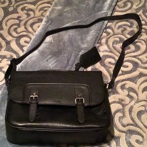 100% Genuine Leather